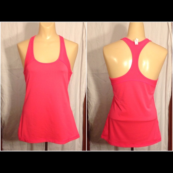 Women's Size S Under Armour Heat Gear Tank - Picture 3 of 5